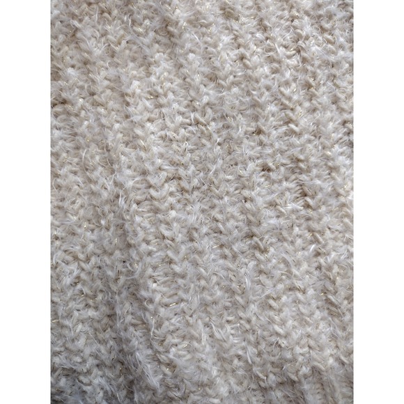 RSQ Cream Fuzzy Knit‎ Sweater Medium Crop Top Soft Girl Chic Pullover - Picture 3 of 5
